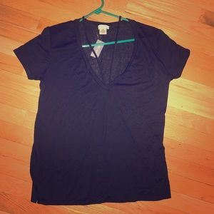 Strappy v neck shirt