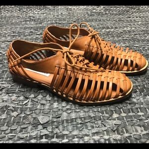 ‼️Steve Madden Lace-Up Huaraches