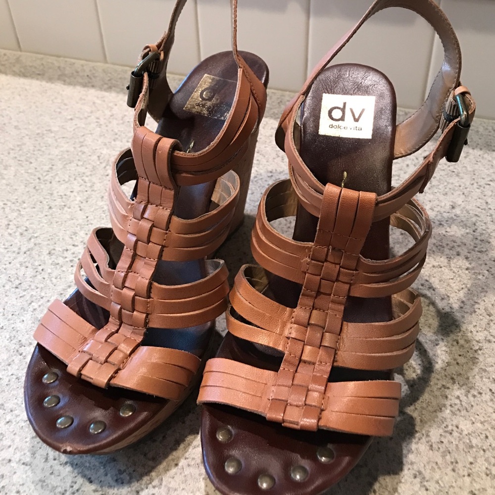 Size 9 Tan Dolce Vita Wedge. Worn once.
