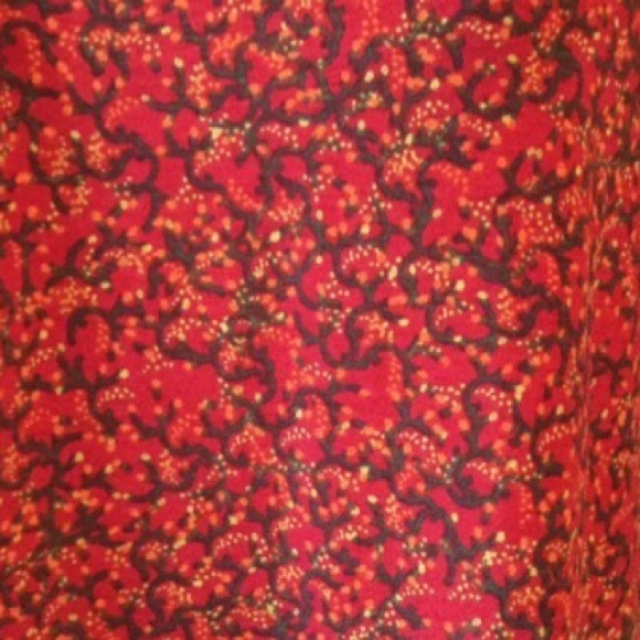 XS Lularoe Irma Tunic - Picture 2 of 2