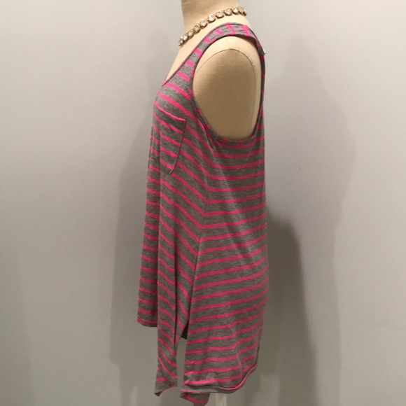 💯✅ AUTHENTIC OLIVE & OAK STRIPED TANK W/ POCKET - Picture 4 of 6