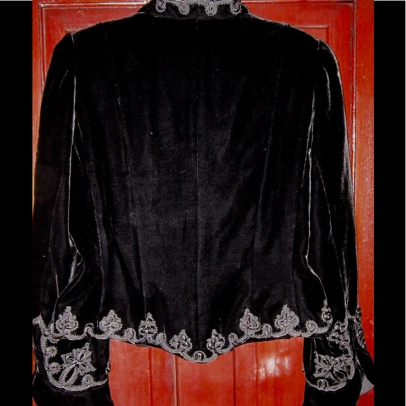 NWOT Carmen Marc Valvo Collection Velvet Victorian - Picture 4 of 6