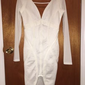 White bodycon dress