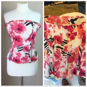 White House Black Market Tops - WHBM Floral Strapless corset top White House Black Market Tops - WHBM Floral Strapless corset top