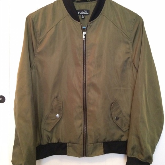 Bomber jacket - Picture 1 of 4
