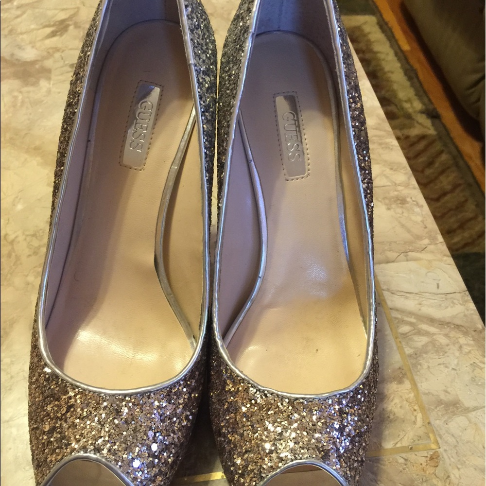 Shoes - Picture 3 of 3
