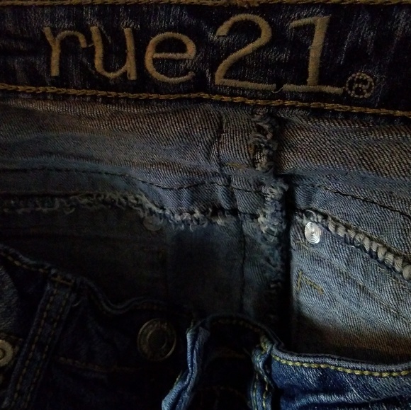 Rue 21 skinny denim capris - Picture 4 of 5