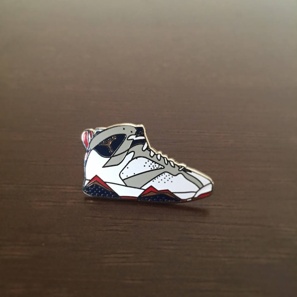 Retro Jordan 7 sneaker pin