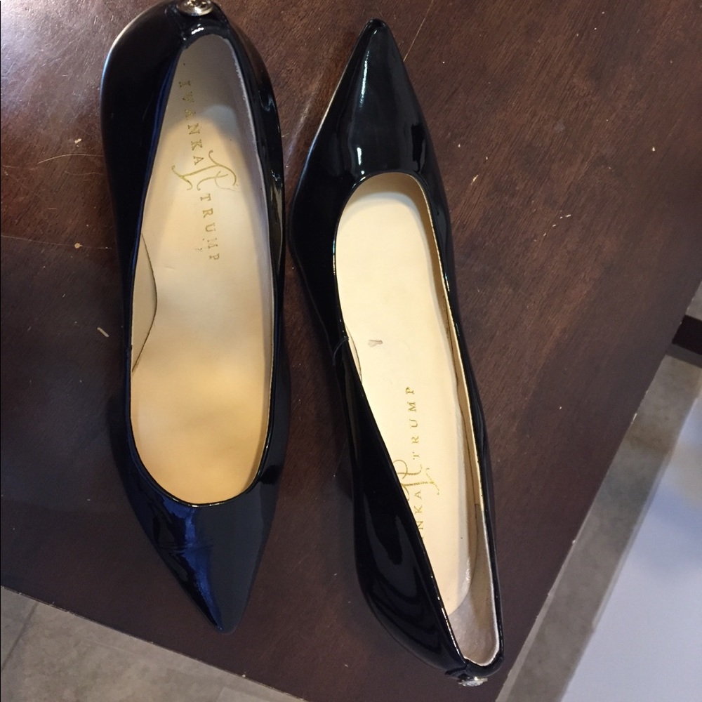 Ivanka Trump patent leather pumps Sz 8