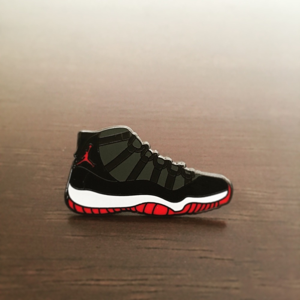 Retro Jordan 11 sneaker pin