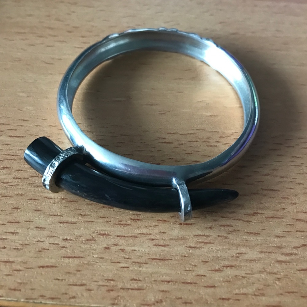 Cowhorn Toggle Bracelet