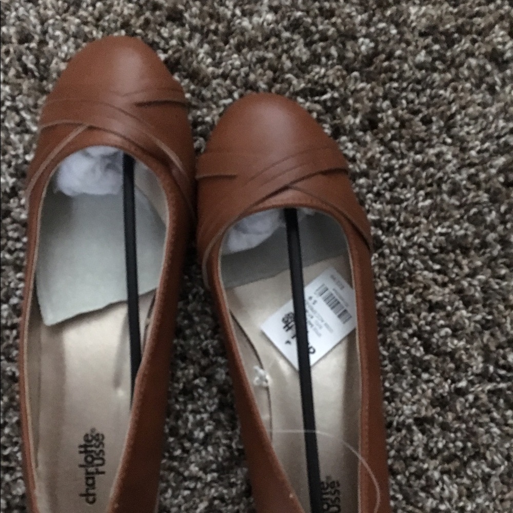Brown Charlotte Russe flats nwt