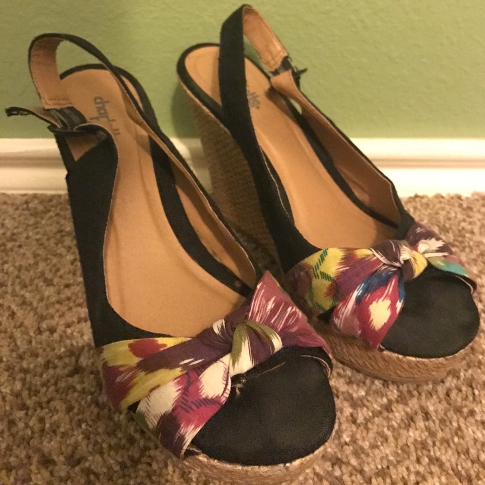 Black summer wedges!