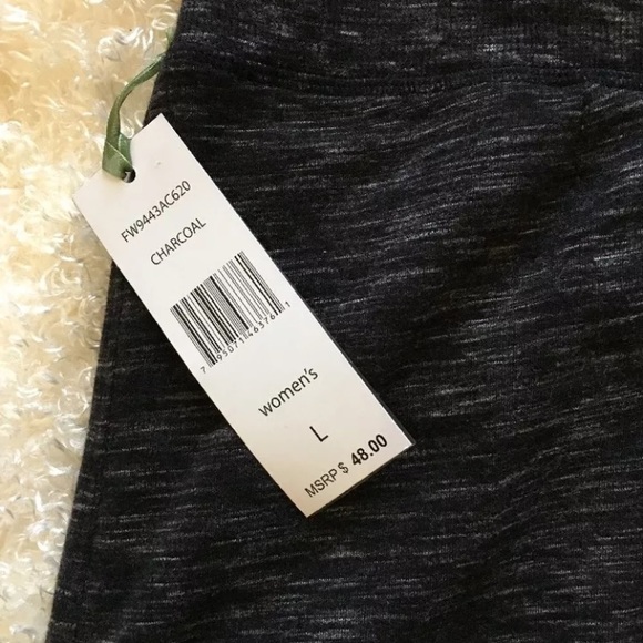 NEW Green Tea Athletic Heather Grey Skort - Picture 3 of 4