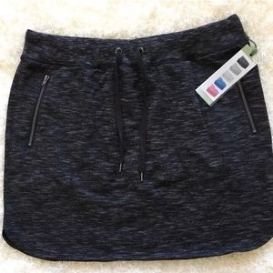 NEW Green Tea Athletic Heather Grey Skort