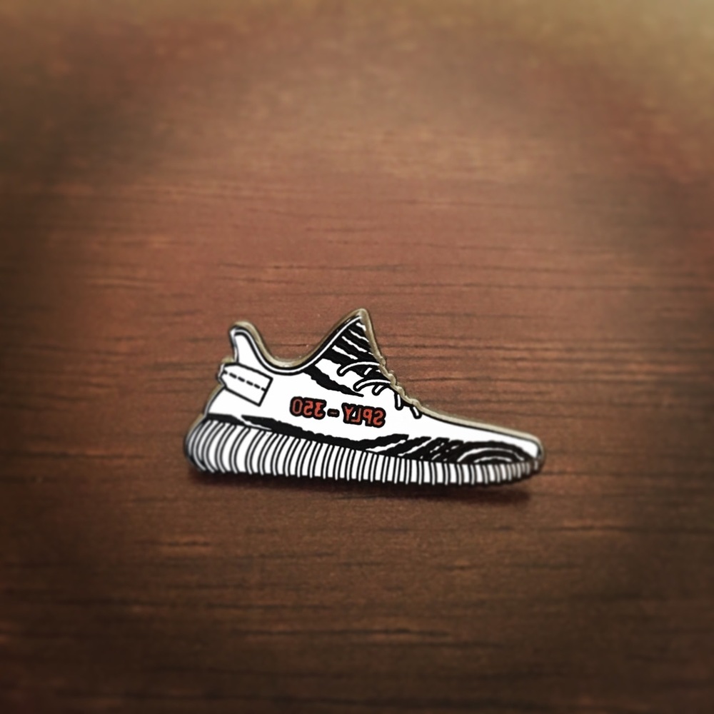 Yeezy 350 v2 Zebra sneaker pin.