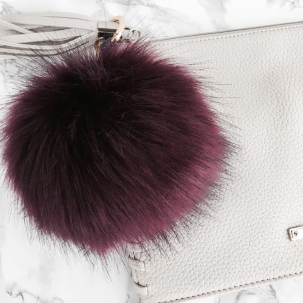 Super size POM POM . - Picture 2 of 3