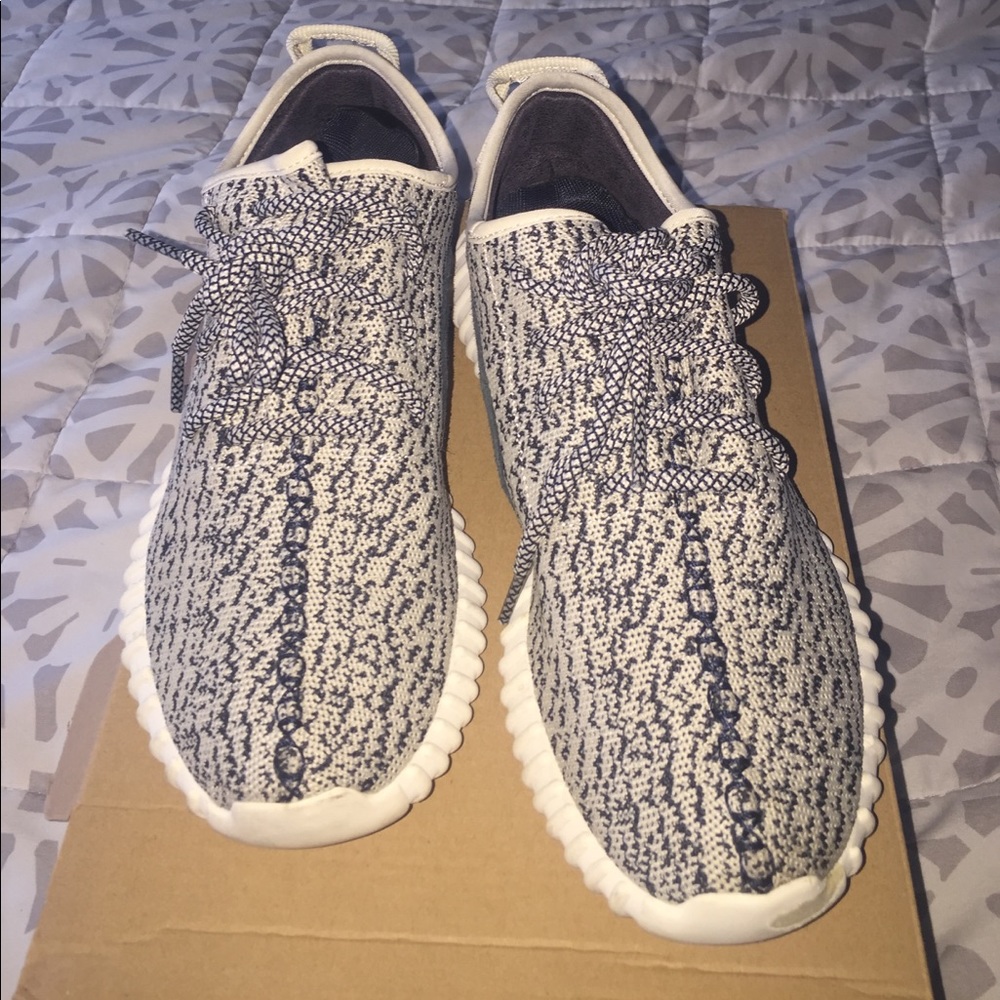 YEEZY 350 BOOST TURTLE DOVE SIZE 8 AUTHENTIC