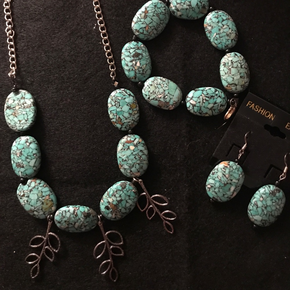 Handcrafted Necklace with Earrings & Bracelet Set