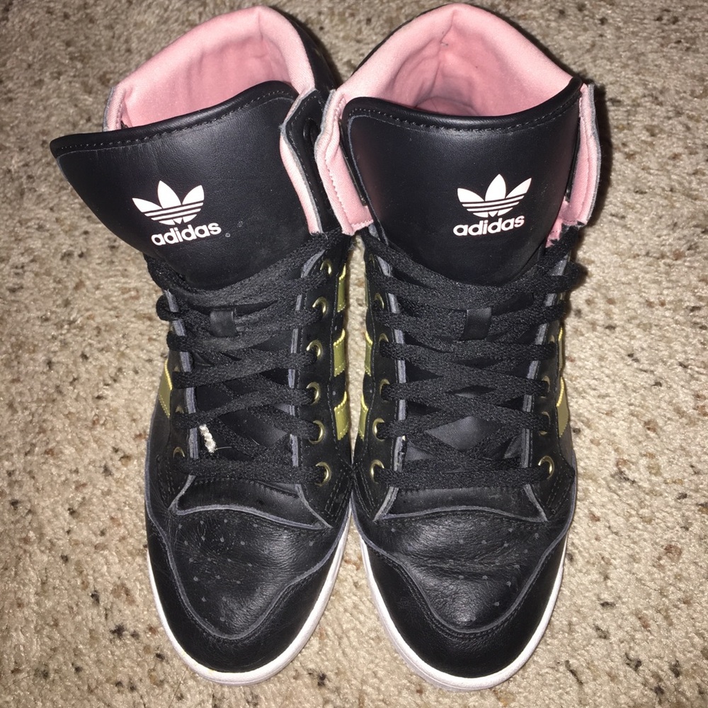 NEW adidas high tops 💕