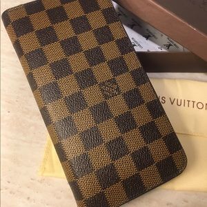 LV wallet