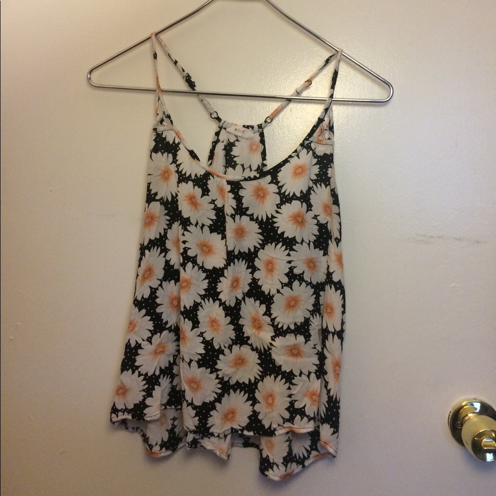 Airy tank top