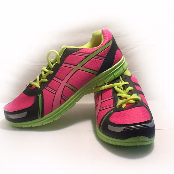 action shoes for ladies