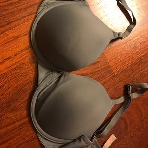 Brand new VS Pink Bra!