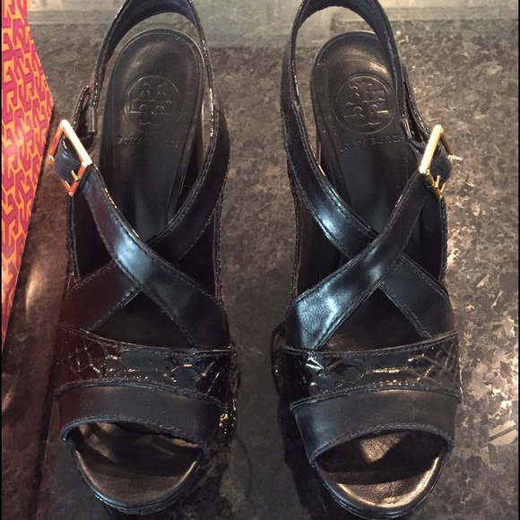 Tory Burch Heels • Black • Size 6.5 - Picture 2 of 4