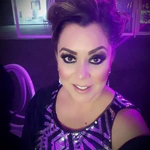 Meet your Posher, Yadira