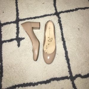 Chinese Laundry Nude Pumps 👠