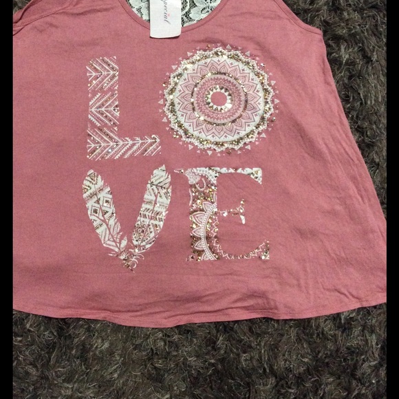 ❌SOLD❌L💗VE top - Picture 2 of 5
