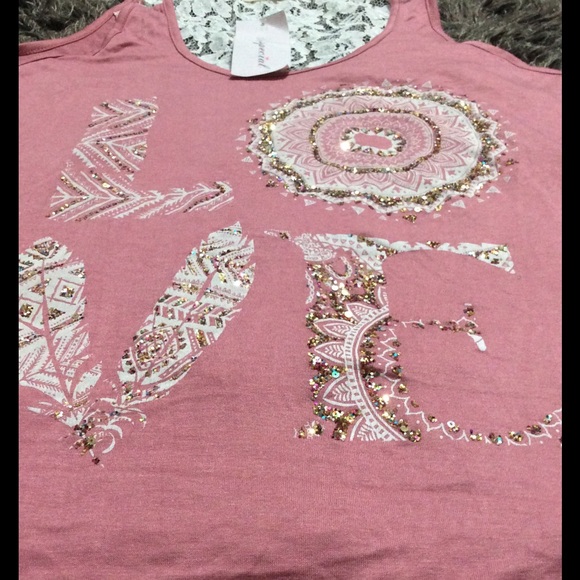 ❌SOLD❌L💗VE top - Picture 4 of 5