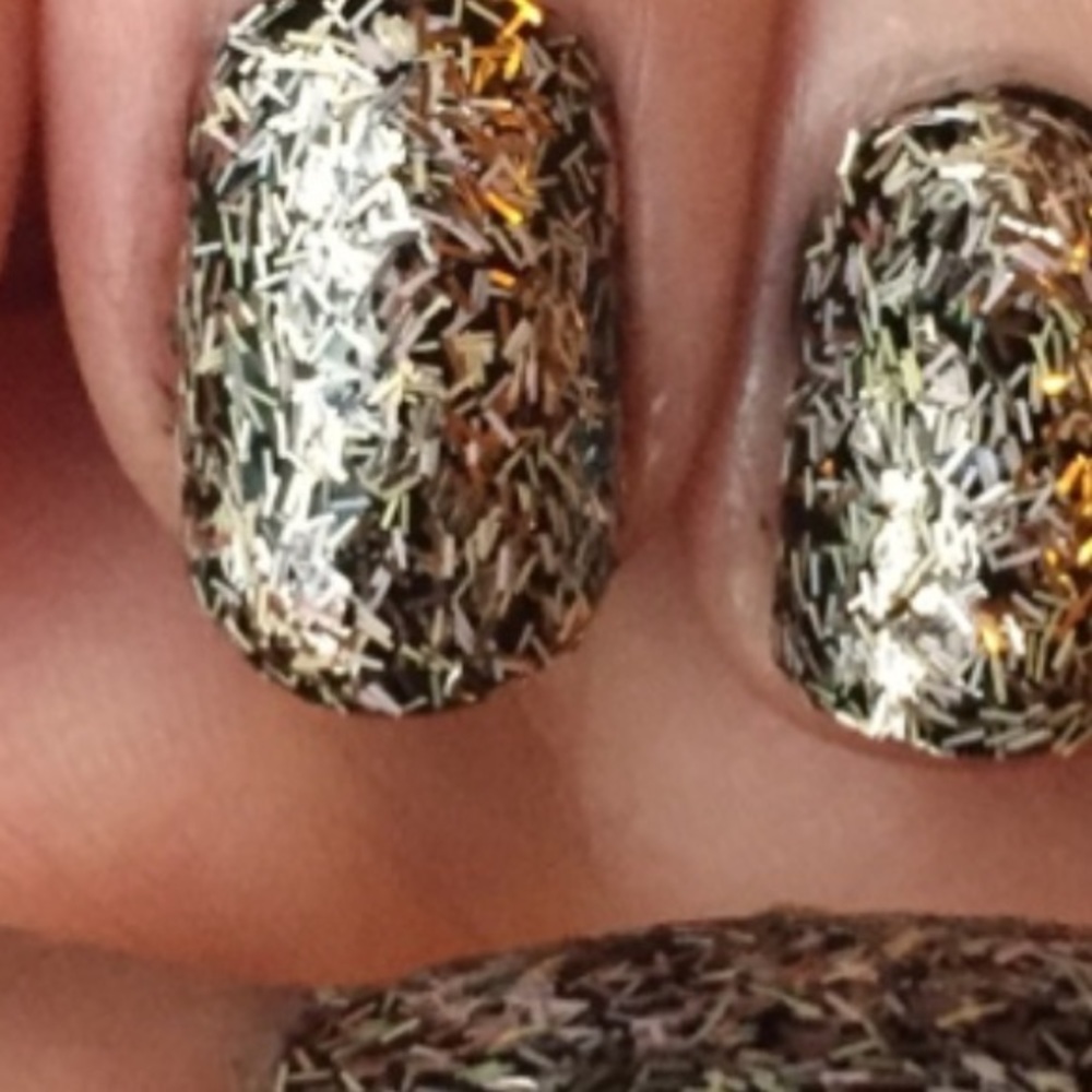 MAC over accessorized polish