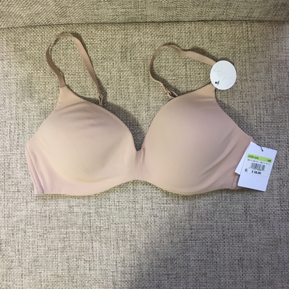 NWT Calvin Klein Wirefree T-shirt Bra