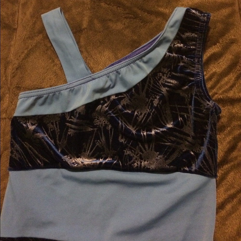 *donated* Girls sz Large gymnastics/dance Leo