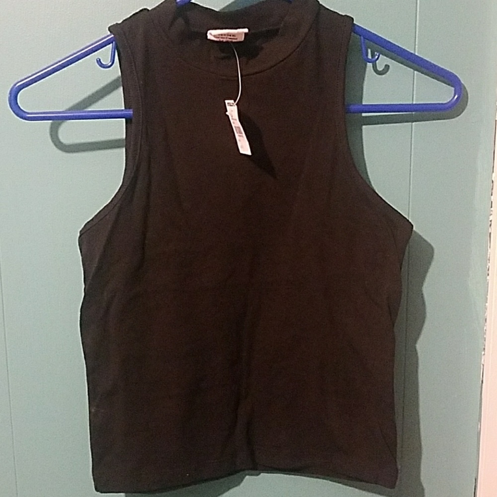 Black crop top