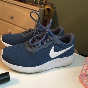 Nike Lifestyle Tanjun Shoes