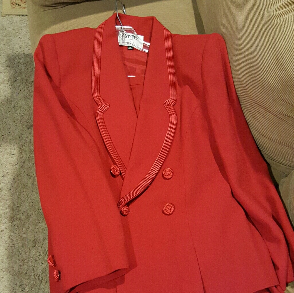 Double-breasted Red 2 piece suit