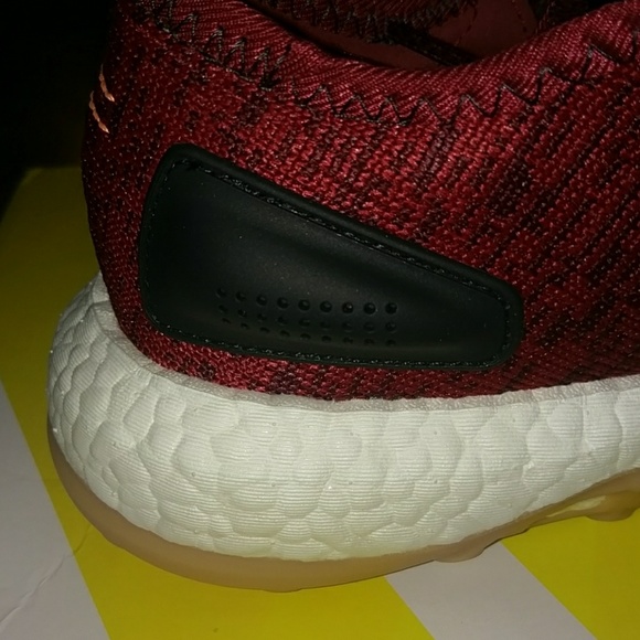 *SOLD* Adidas PureBOOST Trainers in Burgundy - Picture 5 of 8