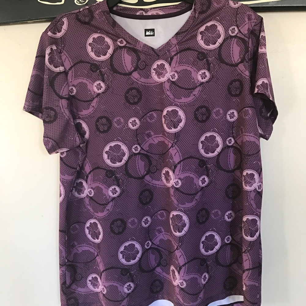 REI Workout shirt