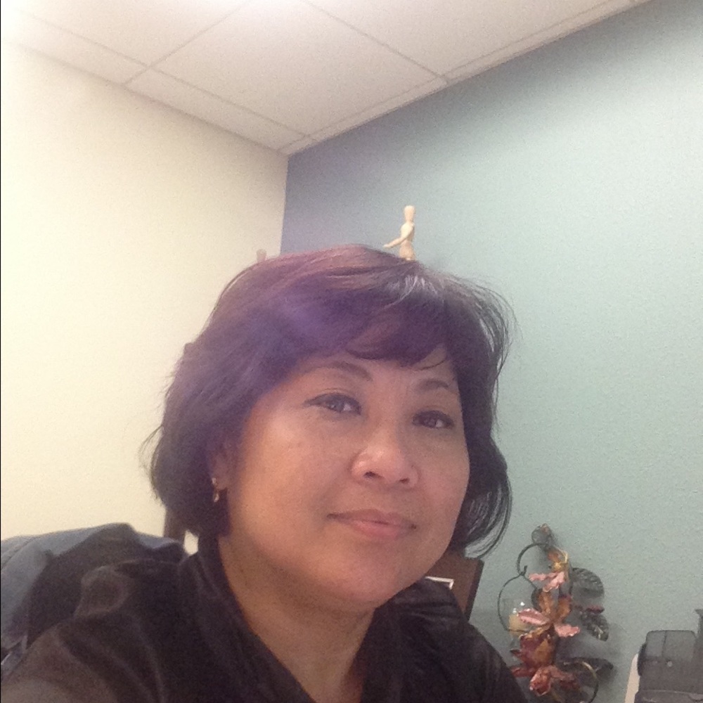 Meet your Posher, Loida