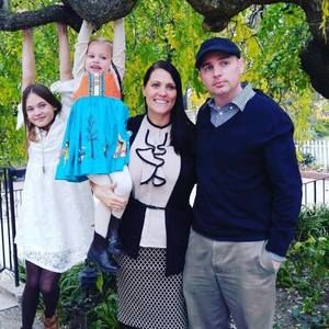 Meet your Posher, Laurie