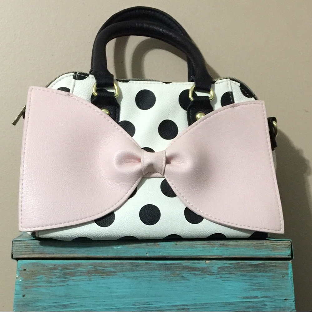 ❗️SOLD❗️Betsey Johnson Purse and Wallet