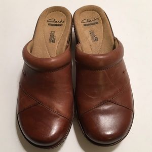Clarks Soft Cushion Clogs