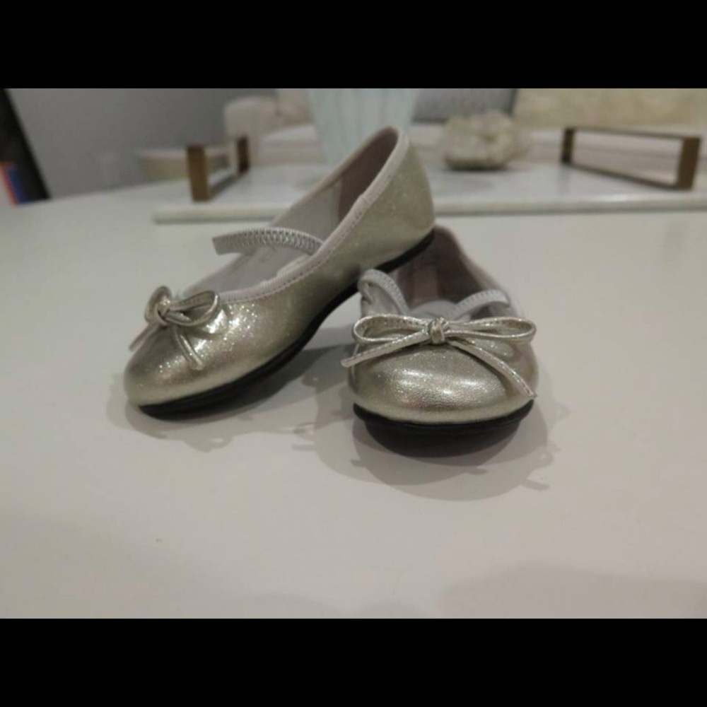 Size 5 ballet flats