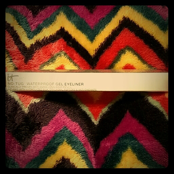 it Cosmetics Other - No-Tug Waterproof Gel Eyeliner *it Cosmetics*