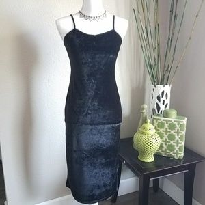 PRICE DROP⬇ Antistar black crushed velvet dress