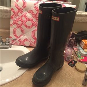 Hunter rain boots gloss gray size 6.5!