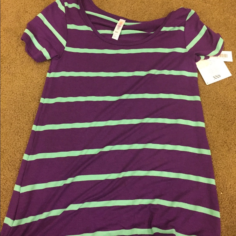 LulaRoe classic T